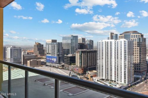 310 4th St, Phoenix AZ  85004-0610 exterior