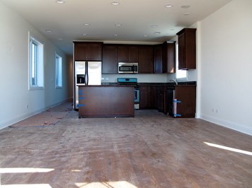 5454 Higgins Ave, Chicago, IL 60630-2102