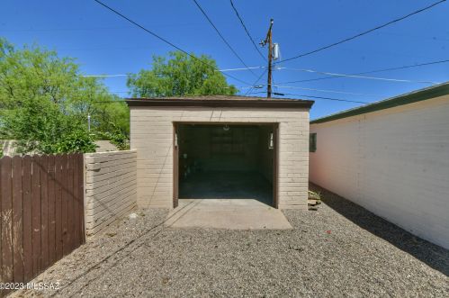 4637 8 St, Tucson AZ 85711-2918 exterior