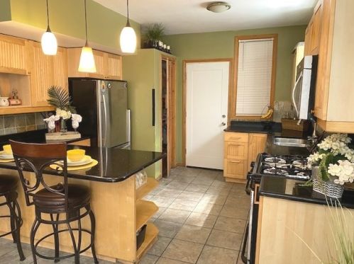 2853 Major Ave, Chicago IL 60630-3326 exterior