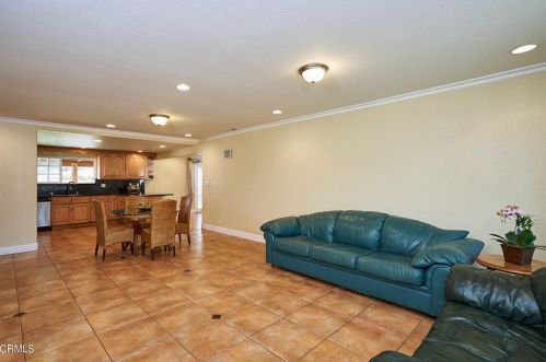 4420 Clover Dr, Oxnard, CA 93033-7726