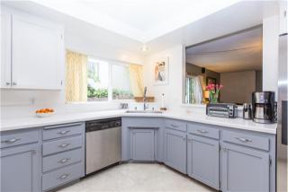 1354 Shadow Ln, Fullerton CA  92831-1885 exterior