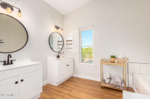 16028 3rd Ave, Phoenix AZ 85023-6282 exterior