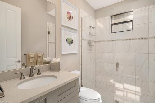 7403 Lantana Cir, Naples FL 34119-9704 exterior