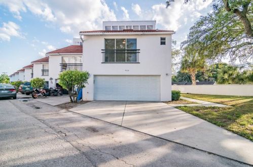 9420 Citrus Glen Pl, Tampa, FL 33618-4019