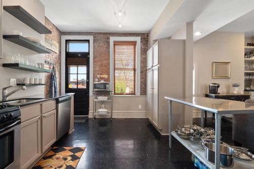 3883 Mcdonald Ave, Saint Louis MO 63116-4716 exterior