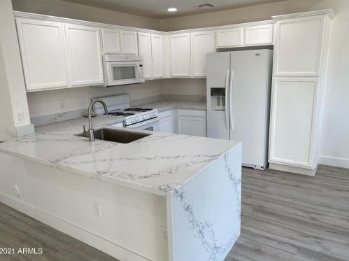 8418 Berkeley Rd, Phoenix AZ  85037-4146 exterior