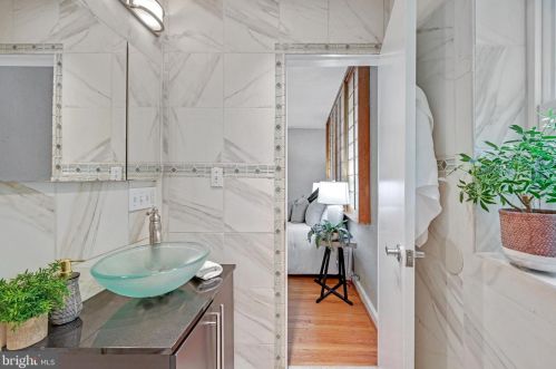 5066 Bonnie Branch Rd, Ellicott MD 21043-7002 exterior