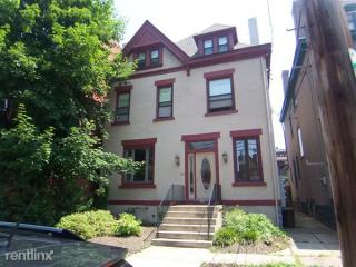 705 Aiken Ave, Pittsburgh PA  15206-2016 exterior
