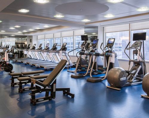 120 Delaware Pl, Chicago IL 60610-3221 exterior