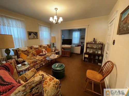 80 Plum St, New Brunswick NJ 08901-1828 exterior