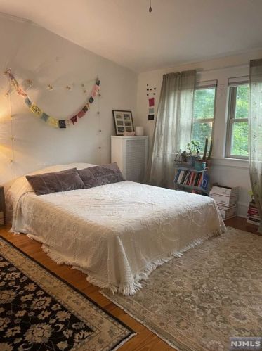 22 Walnut Pkwy, Montclair NJ  07042-4916 exterior