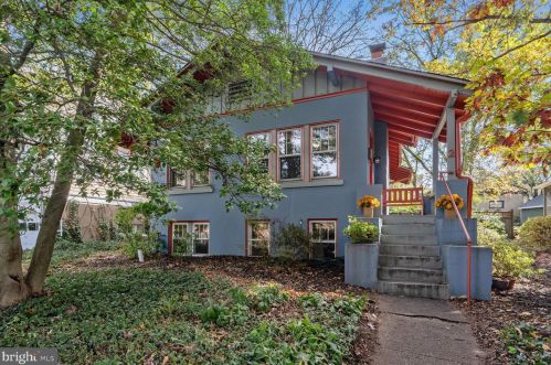 2 Crescent Pl, Silver Spring, MD 20912-4308