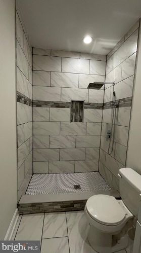 827 Philadelphia Ave, Silver Spring MD  20910-4935 exterior