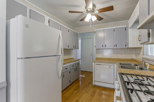 4306 Blacks Rd, Hebron OH 43025-9016 exterior