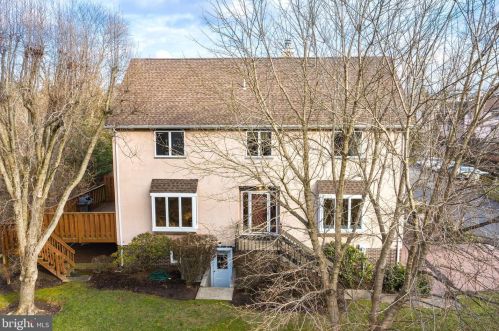 7 Hanover Ct, Princeton NJ 08540-7067 exterior