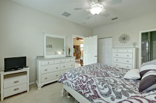 702 Southstar Dr, Fort Pierce FL 34949-9120 exterior