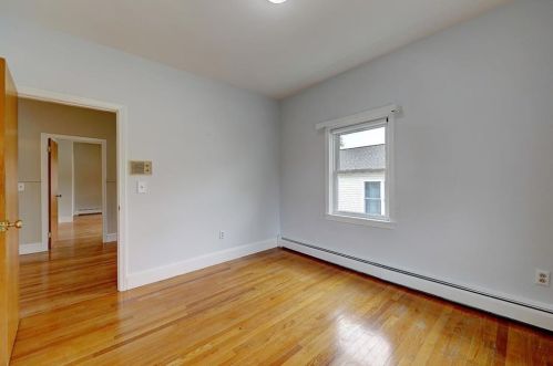 100 Beaufort St, Providence RI  02908-4435 exterior