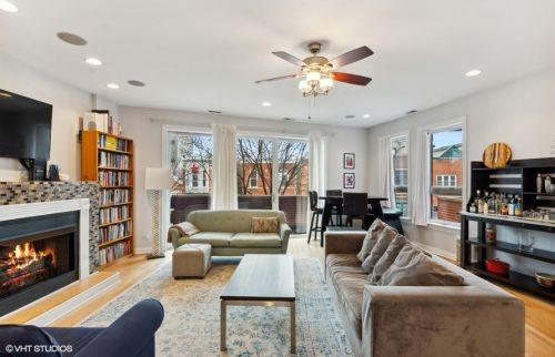 2522 Chicago Ave, Chicago, IL 60622-8950