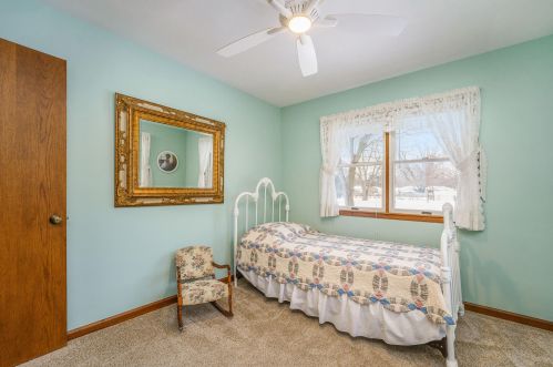 3660 Evaline Dr, Meskegon MI 49444-4133 exterior