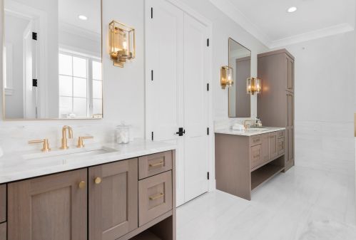 2137 Clifton Ave, Chicago IL 60614-4116 exterior