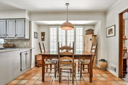 4748 Dunwoody Sta Dr, Atlanta GA 30338-4704 exterior