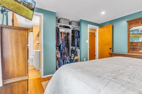 165 Conneaut Dr, Pittsburgh PA 15239-2630 exterior