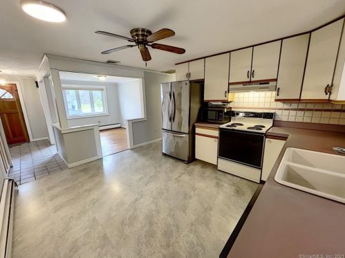 64 Brookview Rd, Windsor, CT 06095-2627