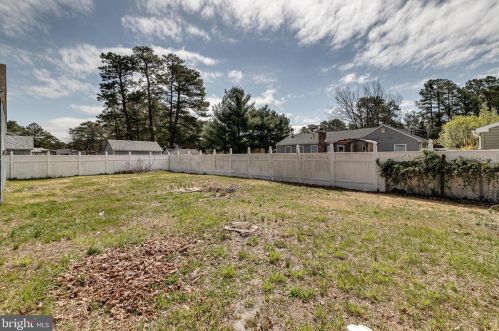 122 Chippewa Trl, Browns Mills NJ 08015-6458 exterior