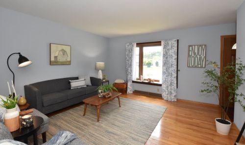 6534 67th St, Milwaukee, WI 53223-5712