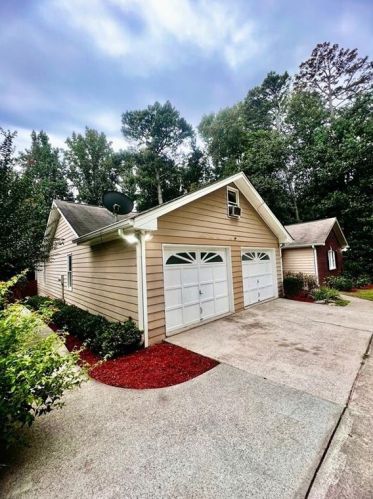 2842 Cardinal Lake Dr, Duluth, GA 30096-3934