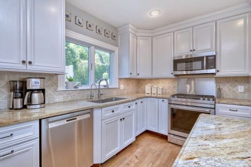 109 Commonwealth Ave, Boston MA exterior