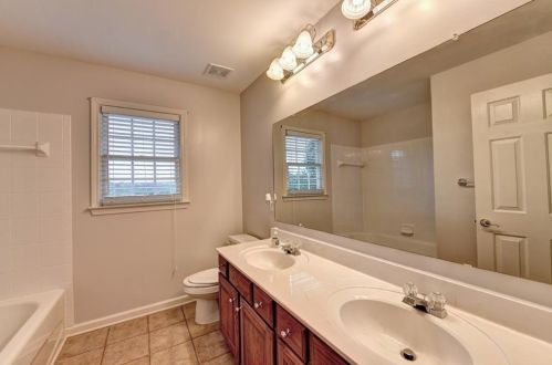 4740 Eagles Rdg Loop, Lithonia GA 30038-3538 exterior