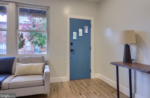 419 Pine St, Lancaster PA  17603-3311 exterior