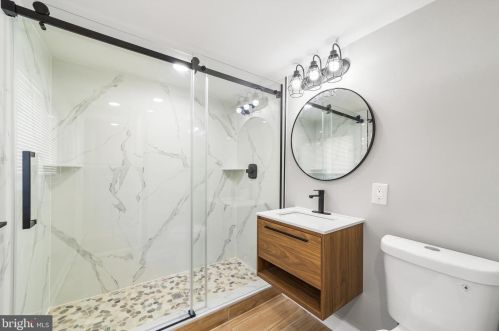 3734 Dungan St, Philadelphia PA  19124-5524 exterior