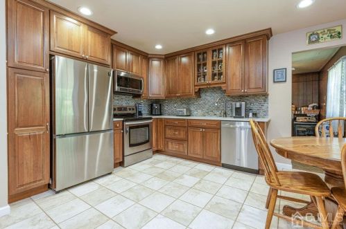 9 Tompkins Rd, Old Bridge NJ 08857-1846 exterior