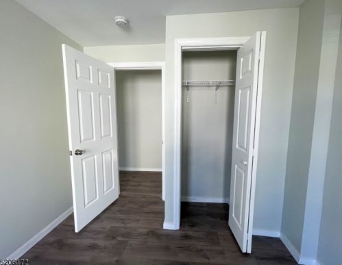 112 Trento St, Iselin NJ  08830-1465 exterior