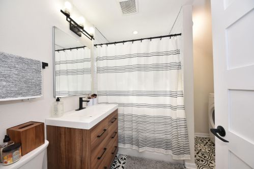 2210 Oklahoma Ave, Milwaukee WI  53207-2924 exterior