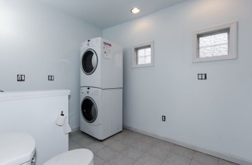 4 Westville Rd, Plaistow NH exterior