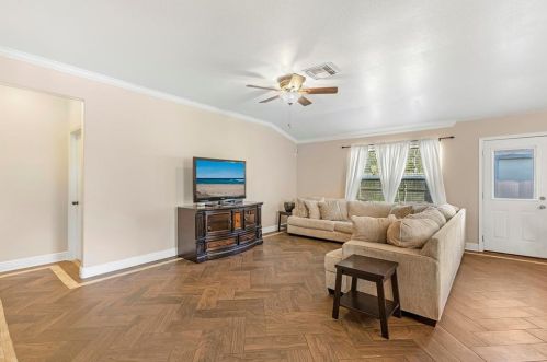 9810 Barr Spg Dr, Humble TX 77396-4228 exterior