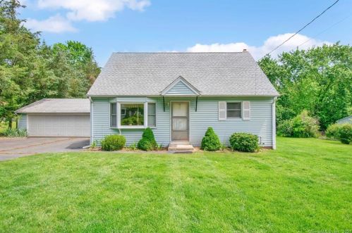 13 Cardinal Dr, Wallingford, CT 06492-4862