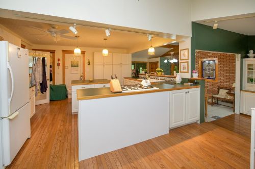 260 Main St, Plaistow NH 03865-3034 exterior