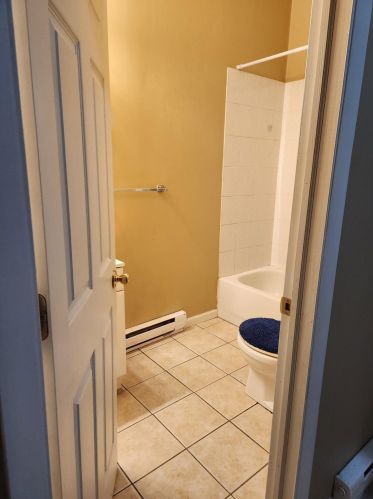 2035 Holton St, Milwaukee WI  53212-3366 exterior