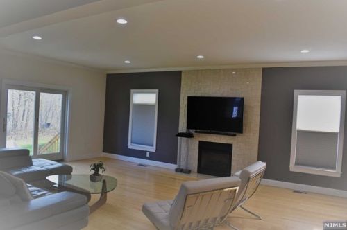 133 Third St, Mahwah NJ  07430-1252 exterior