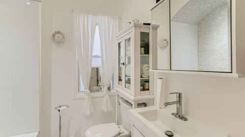 126 Menard Ave, Chicago IL 60634-5221 exterior