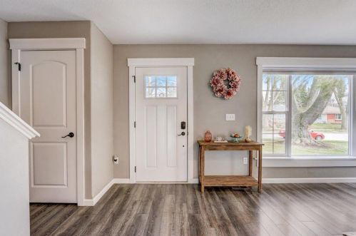 2953 95th St, Milwaukee WI  53227-3613 exterior