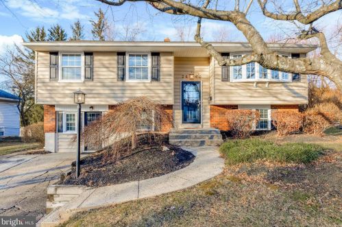 2442 Weir Rd, Chester, PA 19014-1636