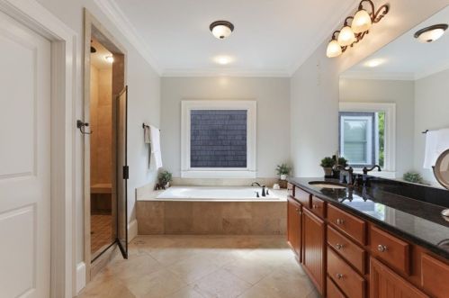 1121 Francis St, Atlanta GA 30344-2313 exterior