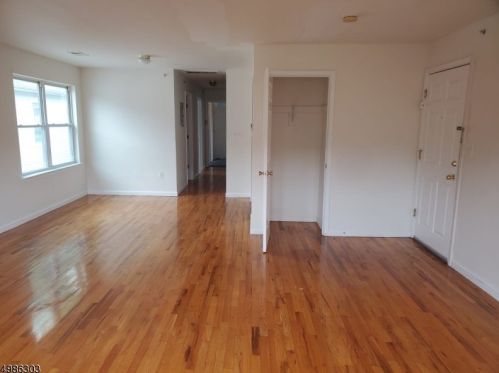 41 3rd St, Newark NJ  07107-3107 exterior