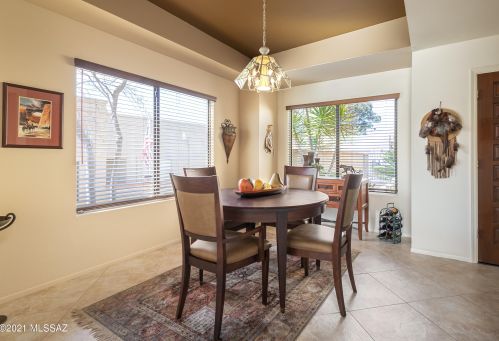 900 Camino Corrida, Tucson AZ 85704-7652 exterior